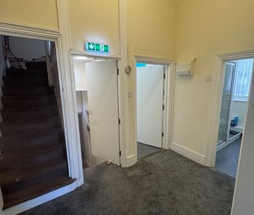 Room in a Shared House, Holloway Road, N19 - Photo 5