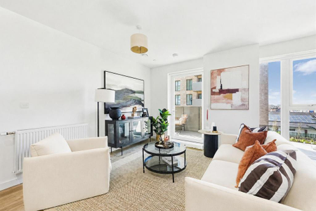 3 bedroom apartment to rent - Photo 2