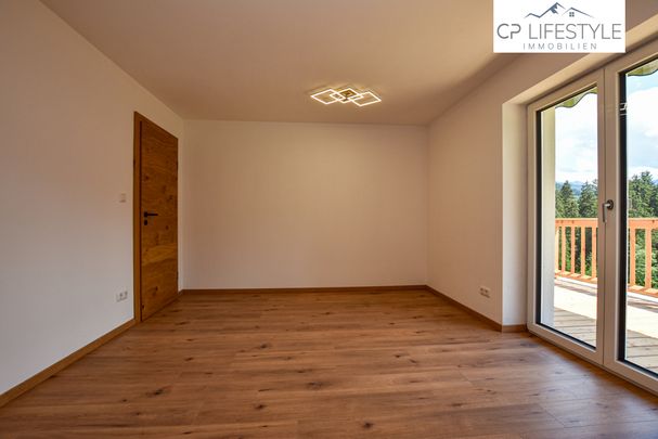 Top-Lage: Exklusive Dachgeschosswohnung in sonniger Ruhelage - Photo 1