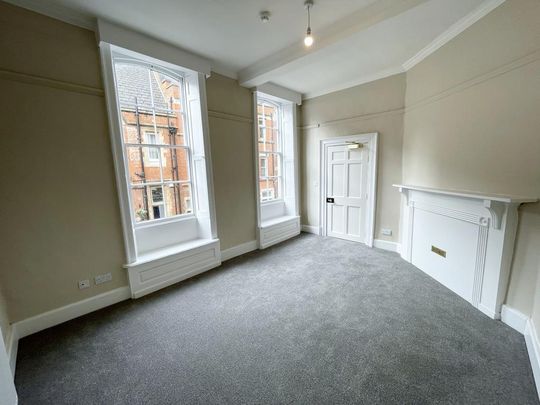 3 bedroom flat to rent - Photo 1