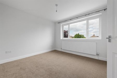 3 bedroom detached house to rent - Photo 4