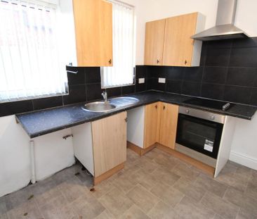 2 bedroom ground floor flat to rent - Photo 5