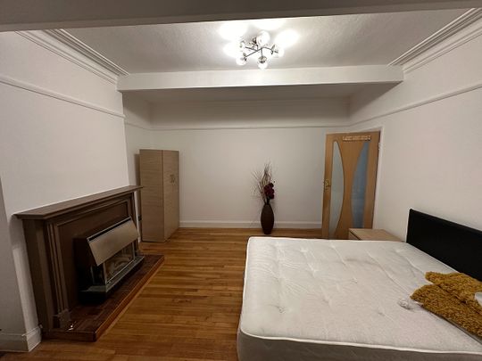 Room in a Shared House, Florida Road, CR7 - Photo 1