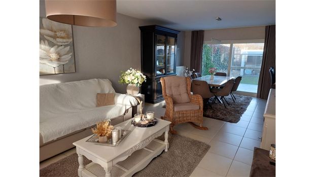 Een rustig gelegen en mooi afgewerkte woning (HOB) met tuin - Photo 1