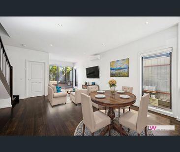 2/129 Raglan St, Preston, Vic 3072 - Photo 3