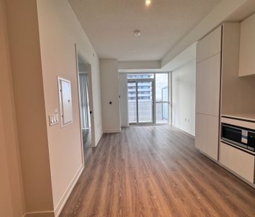 For Lease - 8 Interchange Way Unit# 2215, Vaughan, Ontario - Photo 6