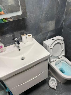 1 bedroom in a house share to rent - Photo 1