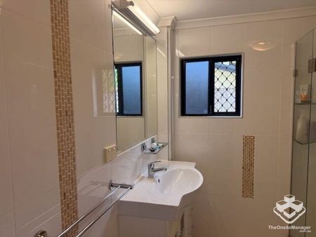 Studio Apartment â Fully Furnished & Ultra Convenient - Photo 4