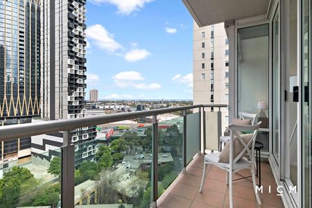 151/79 Whiteman Street - Photo 4