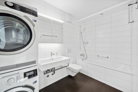 Modern living with a view - 2.5-room apartment in Birsfelden - Photo 5