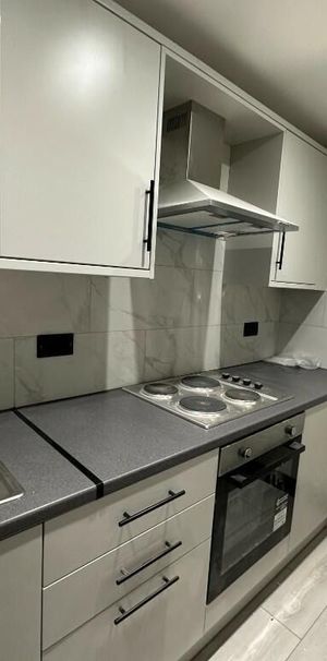 Studio Flat, Blackwell Close, E5 - Photo 1