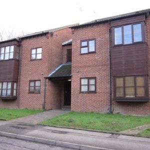 Runnymede Court, Stanford Le Hope, Runnymede Road - Photo 3
