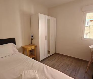 Calle Cangas de Onís, Madrid, Community of Madrid 28037 - Photo 3