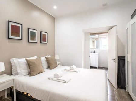 Beco do Forno do Sol, Lisbon, Lisbon 1170-363 - Photo 2