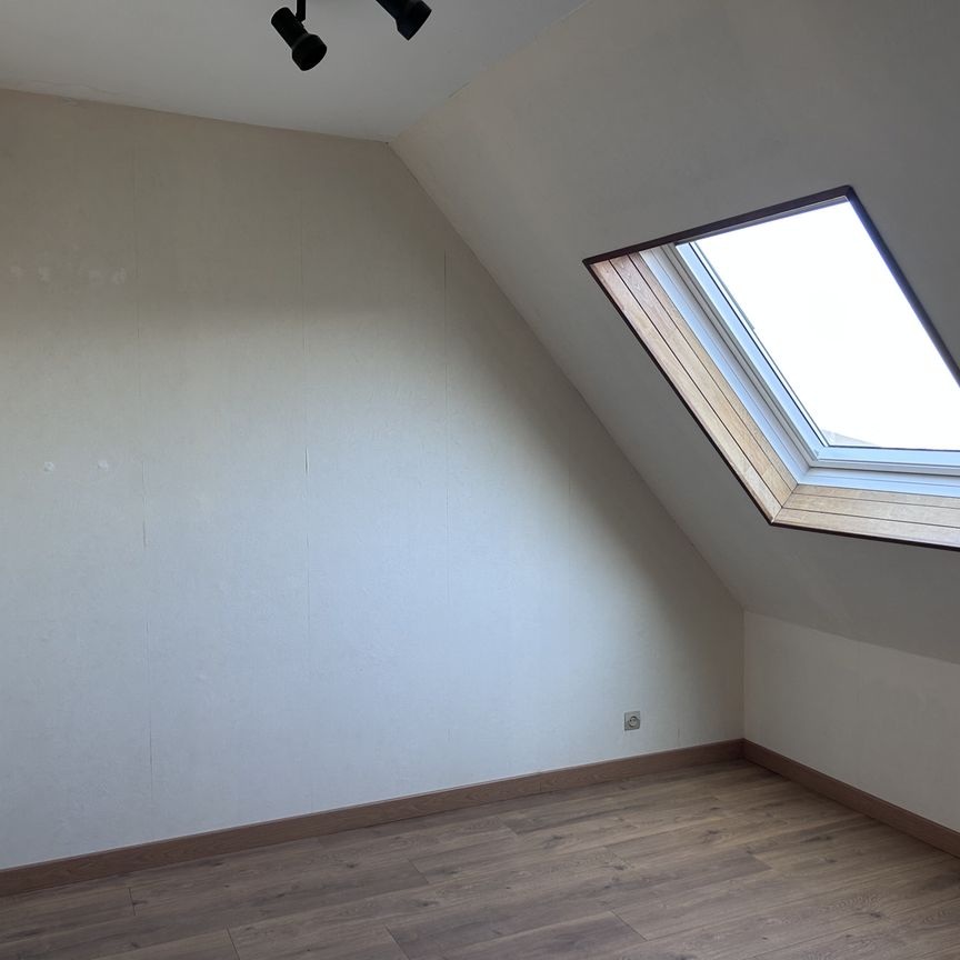 Location Appartement 4 pièces 97m² SIERENTZ 68510 - Photo 1