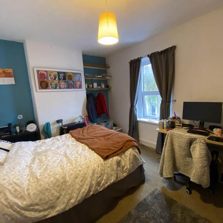 4 bedroom house to rent - Photo 1