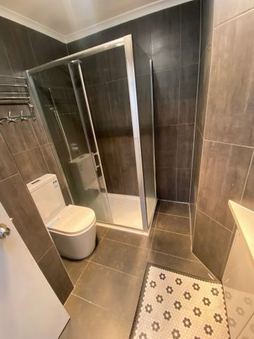 Abbotsford - Photo 5