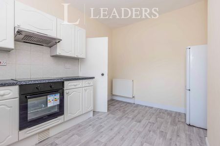 2 bedroom flat to rent Hartshill Road, Stoke-On-Trent, ST4 - Photo 5