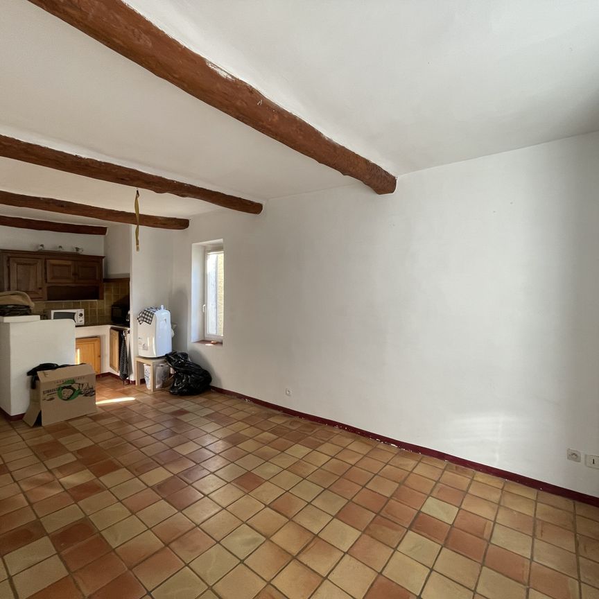 Location Maison 3 pièces 62m² LA ROQUE D ANTHERON 13640 - Photo 1