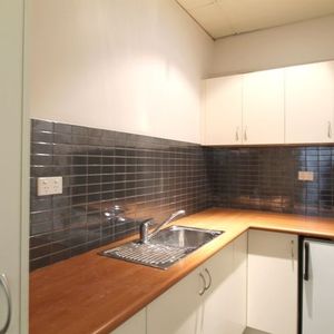 Spacious & Convenient! - Photo 2