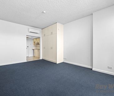 Bright & Stylish Renovated Studio Apartment With A Large Alfresco T... - Photo 6