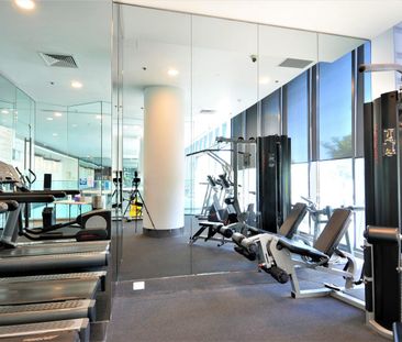 Luxurious 3-bedroom apartment at ERA Chatswood - Photo 2