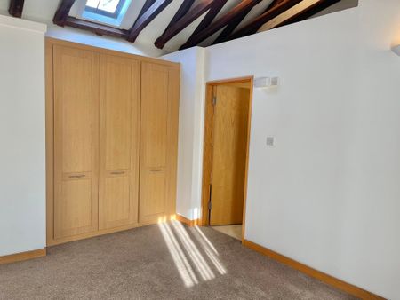 2 bedroom Two Bedroom Property to rent - Photo 4