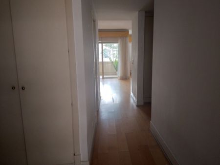 Apartamento T1 para arrendamento sem móveis em condomínio no centro do Estoril - Photo 3