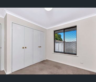 34 Blenny Close, Cannington, WA 6107 - Photo 2