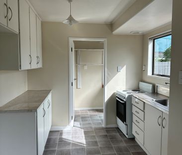 3 Bedroom unit - Photo 4