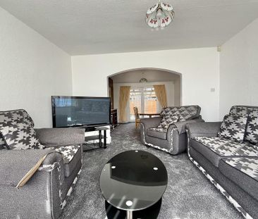 3 bedroom semi-detached house to rent - Photo 1