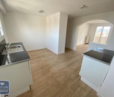 Location Appartement 3 pièces 69m² TOULON 83000 - Photo 4