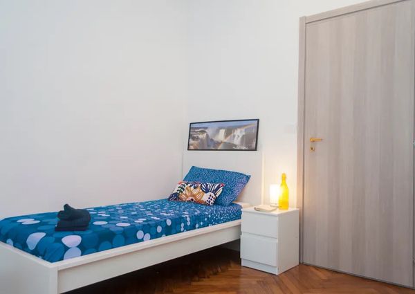 Via Aldo Barbaro, Turin, Piedmont 10143