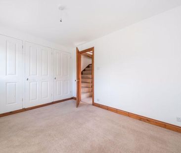 2 bedroom end of terrace house to rent - Photo 6