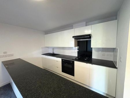 1 bedroom flat to rent - Photo 2