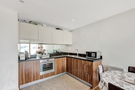 1 bedroom apartment to rent - Photo 4