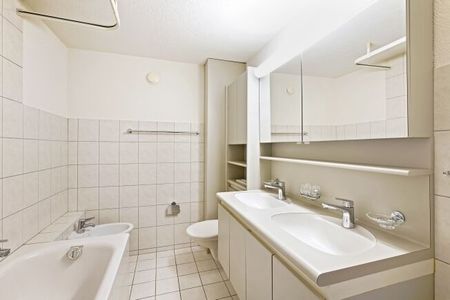 Spacious apartment in the Gellert district - Photo 3