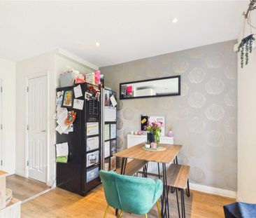 Honington Mews, Farnborough, Hampshire, GU14 - Photo 3