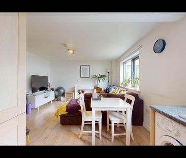 2 Bed Flat, Balham High Road, SW17 - Photo 4