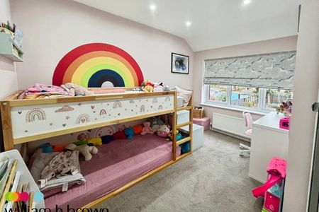 Ellerton Road, DAGENHAM - Photo 4