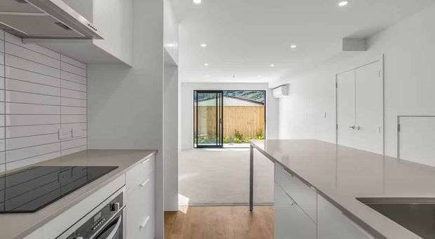 Near new 2 bedroom townhouse in a great Wainuiomata location - Photo 1