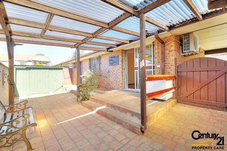 Lovely 2 Bedroom Villa!! - Photo 2