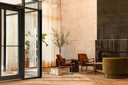 Discover the perfect blend of modern comfort and unbeatable convenience at 161 Laurier, where urban living meets elevate - Photo 5