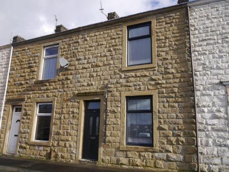 2 bedroom terraced house to rent - Photo 3