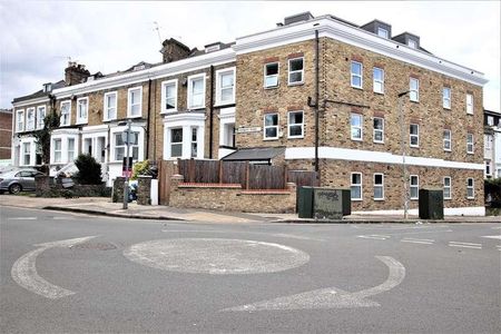 Herbert Road, London, SE18 - Photo 3