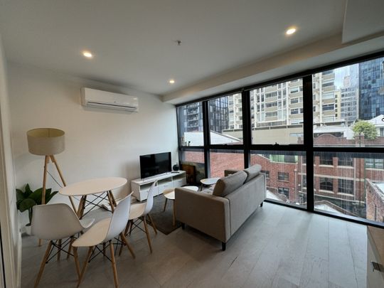 404/327 La Trobe Street, MELBOURNE - Photo 1