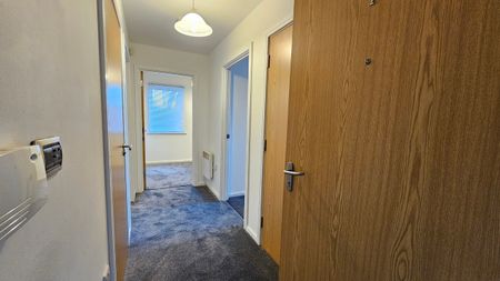 £700 PM · Apartment 1, Manchester Court, Federation Road, Stoke-on-Trent, Staffordshire - Photo 3