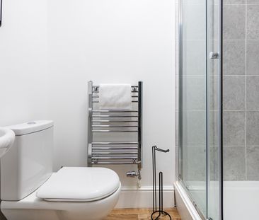 Stonebow House, Lincoln, The Glory Hole - Photo 2