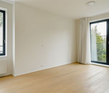 Woning te huur in Ukkel voor € 3.500 met 3 slaapkamers - Photo 4