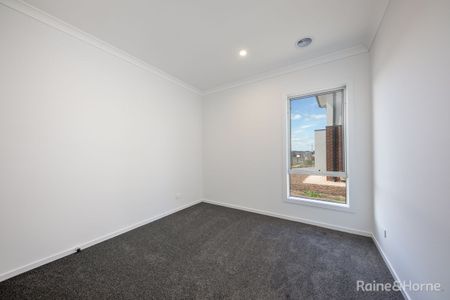 8 Vitales Way, Diggers Rest, VIC 3427 - Photo 4